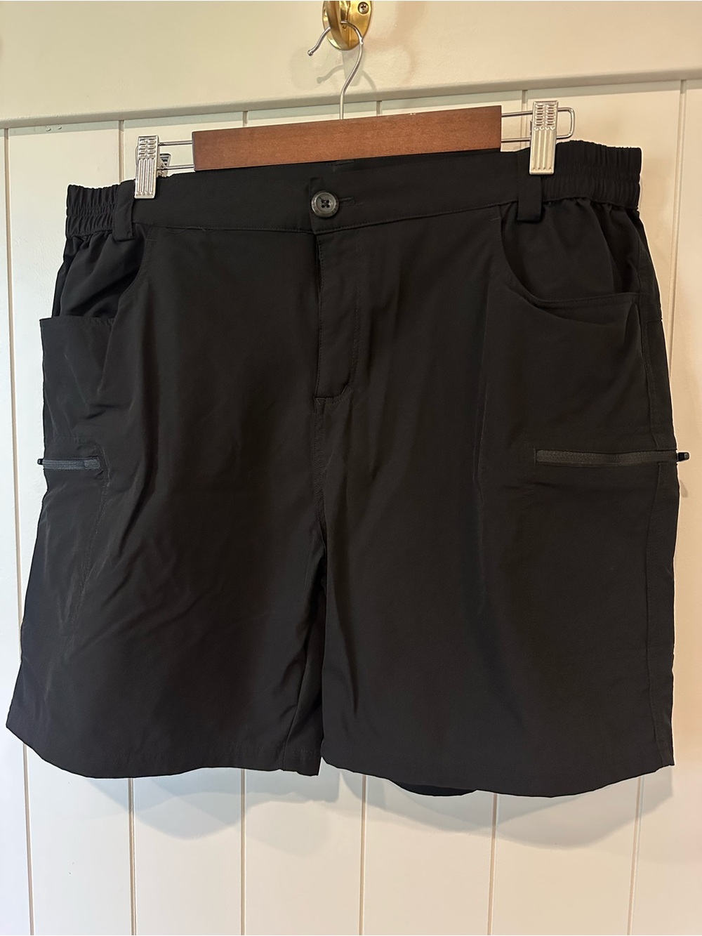 Willit Black Outdoor Shorts Men’s XL Quick‑Dry Elastic Waist Zipper Pockets